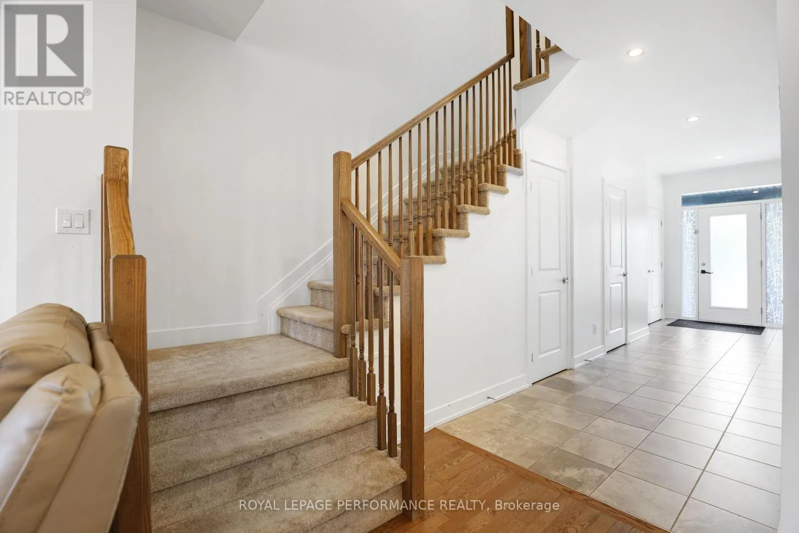 471 FERNSIDE STREET