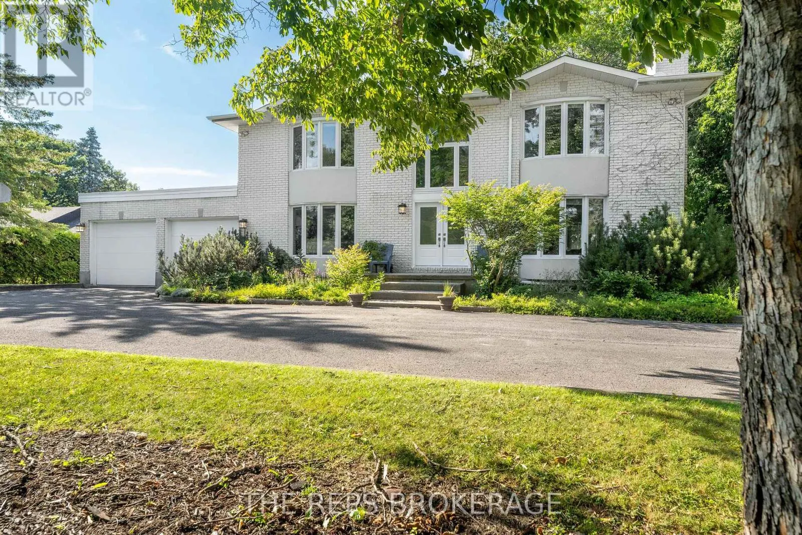 3062 UPPER OTTERSON PLACE