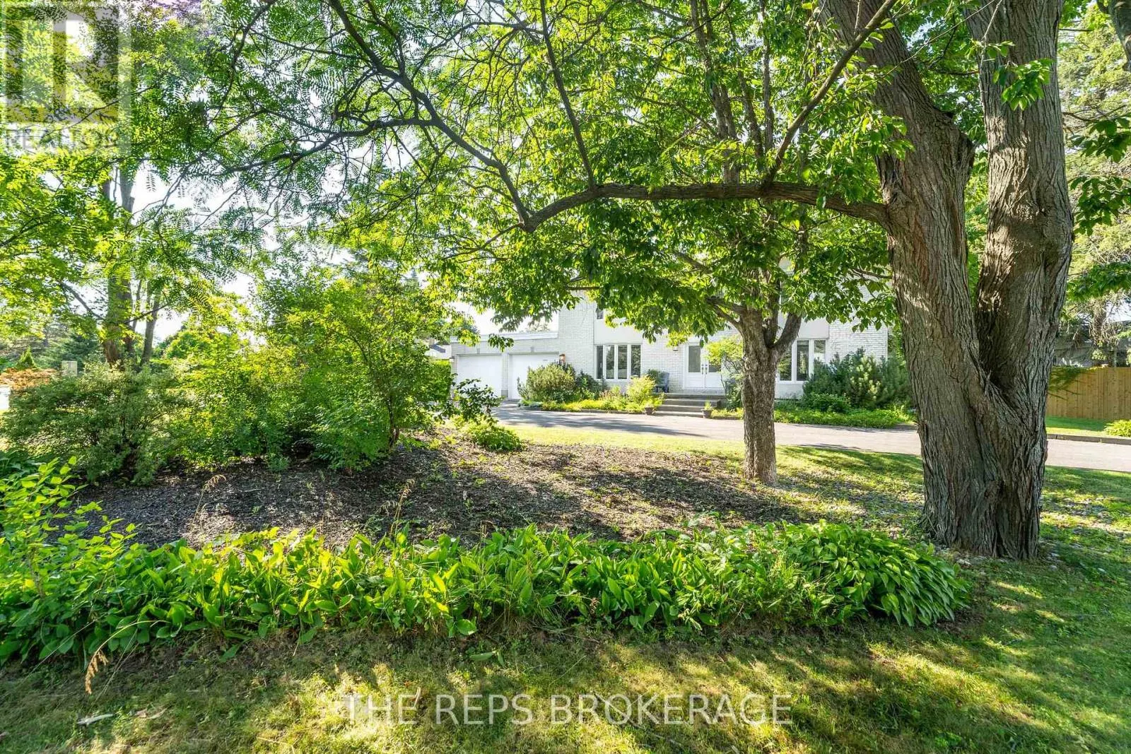 3062 UPPER OTTERSON PLACE
