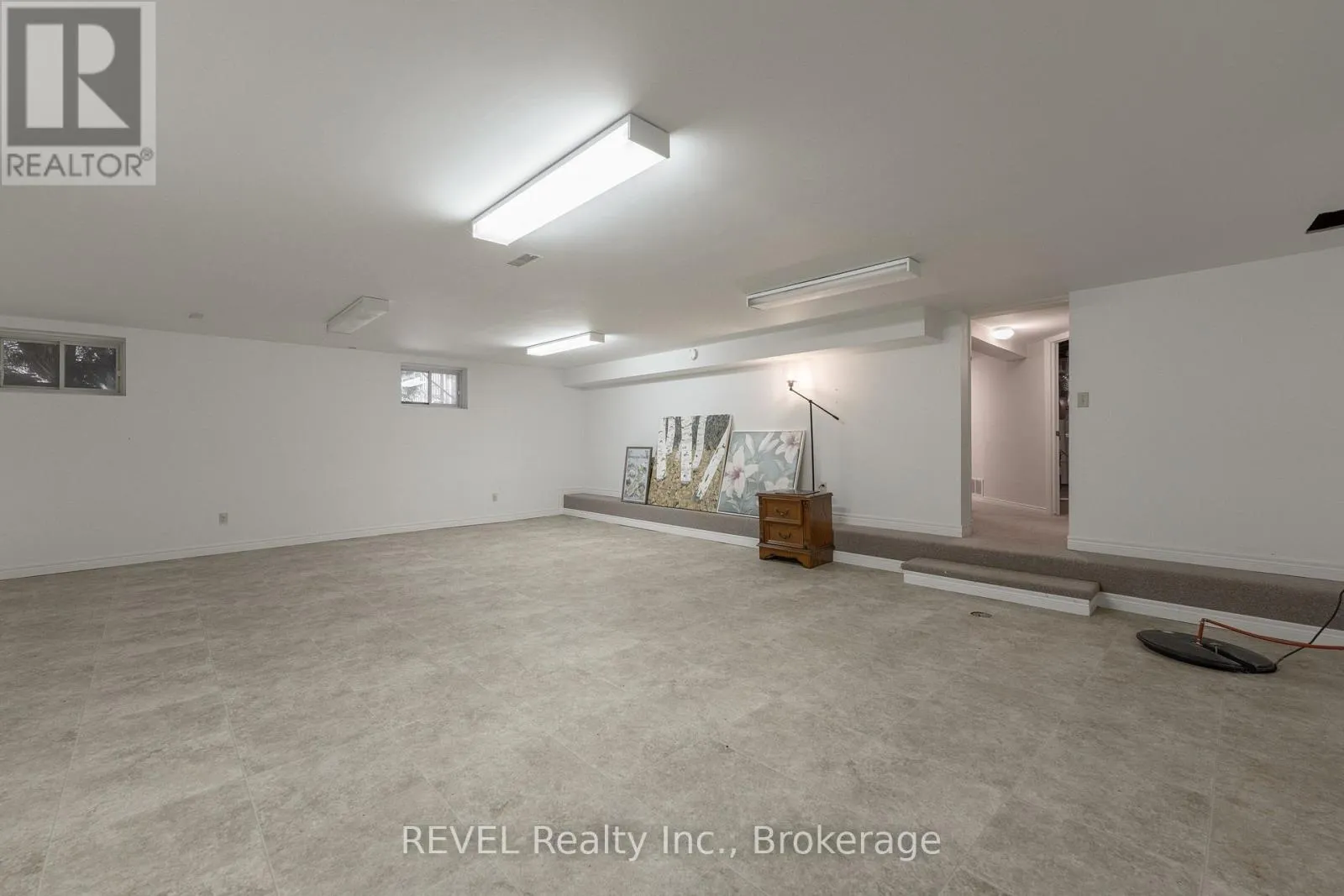 522 MISSISSAGUA STREET