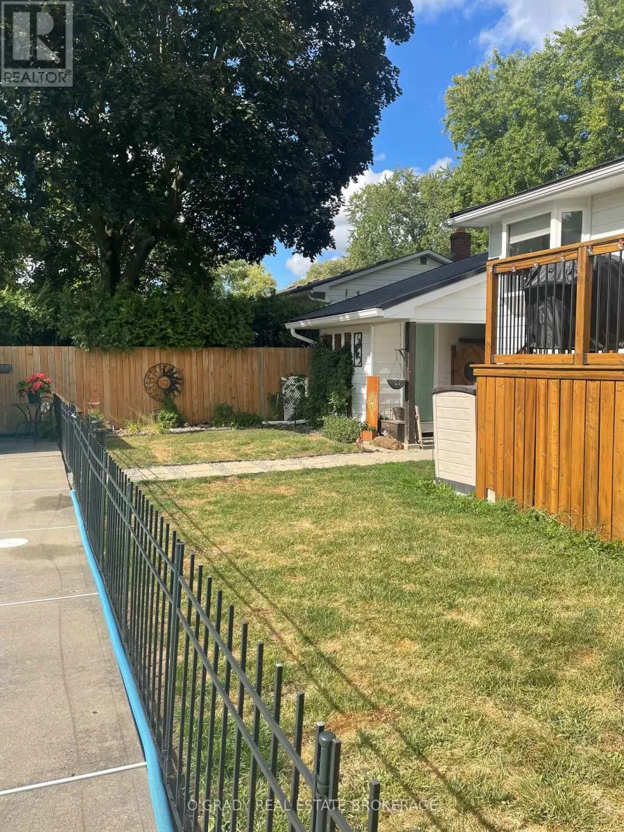 47 MEIGHEN CRESCENT