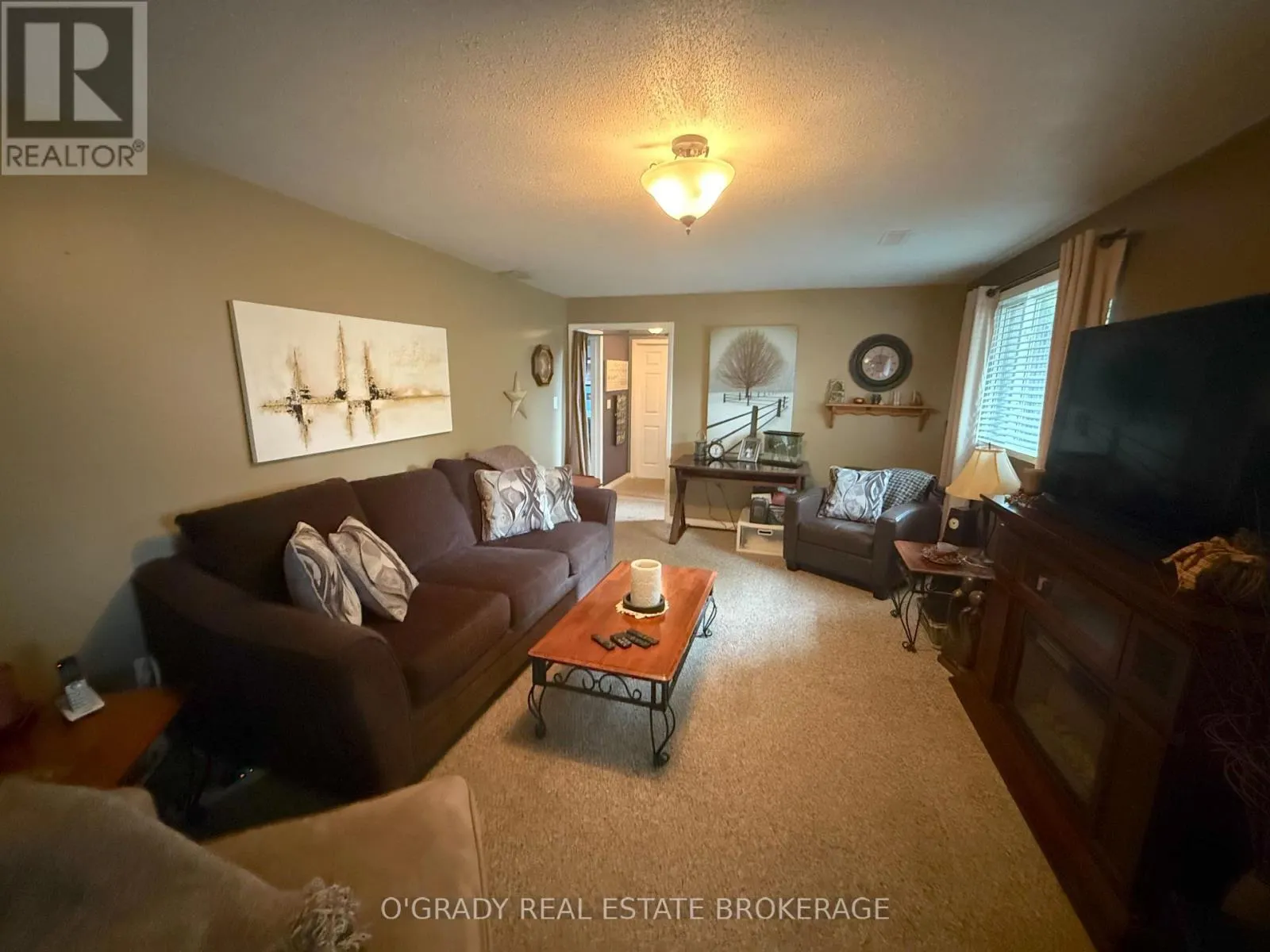 47 MEIGHEN CRESCENT
