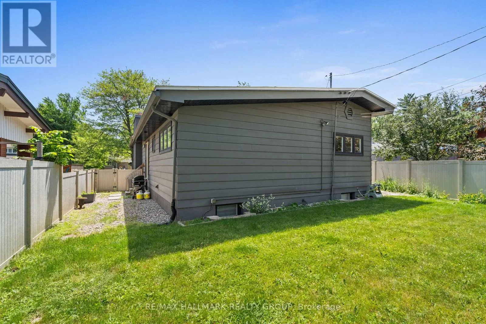 377 SUMMIT AVENUE