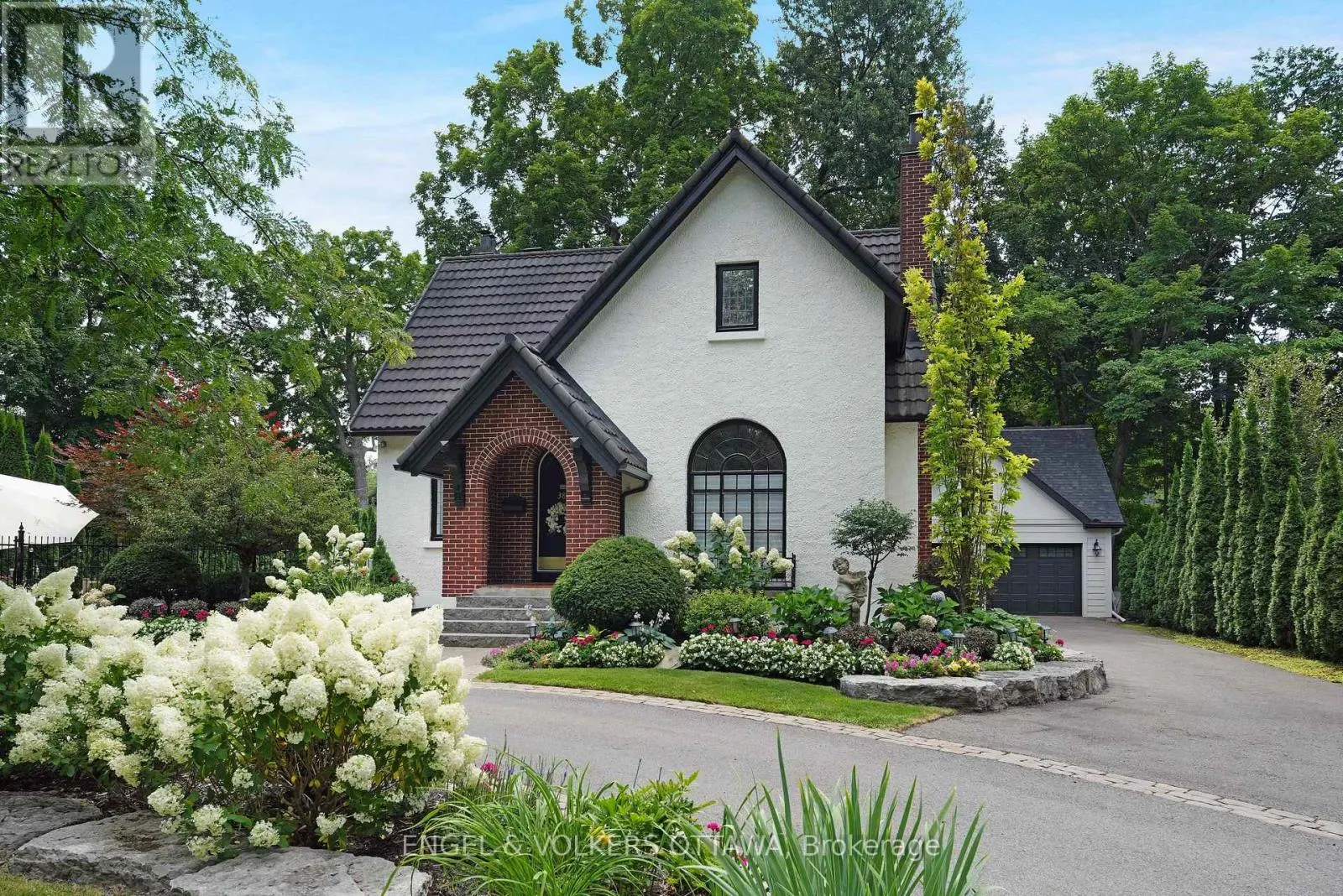 386 ASHBURY ROAD