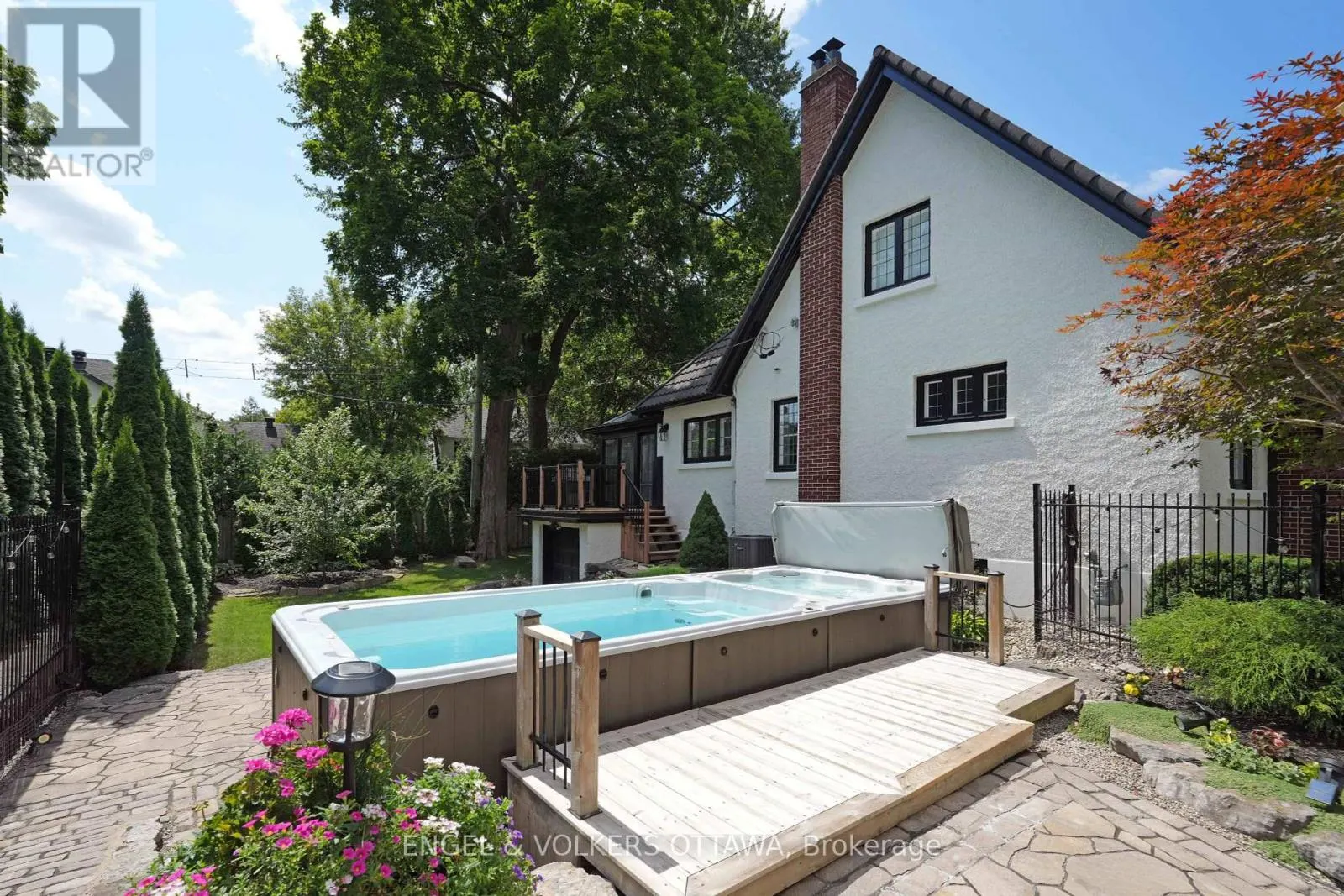 386 ASHBURY ROAD
