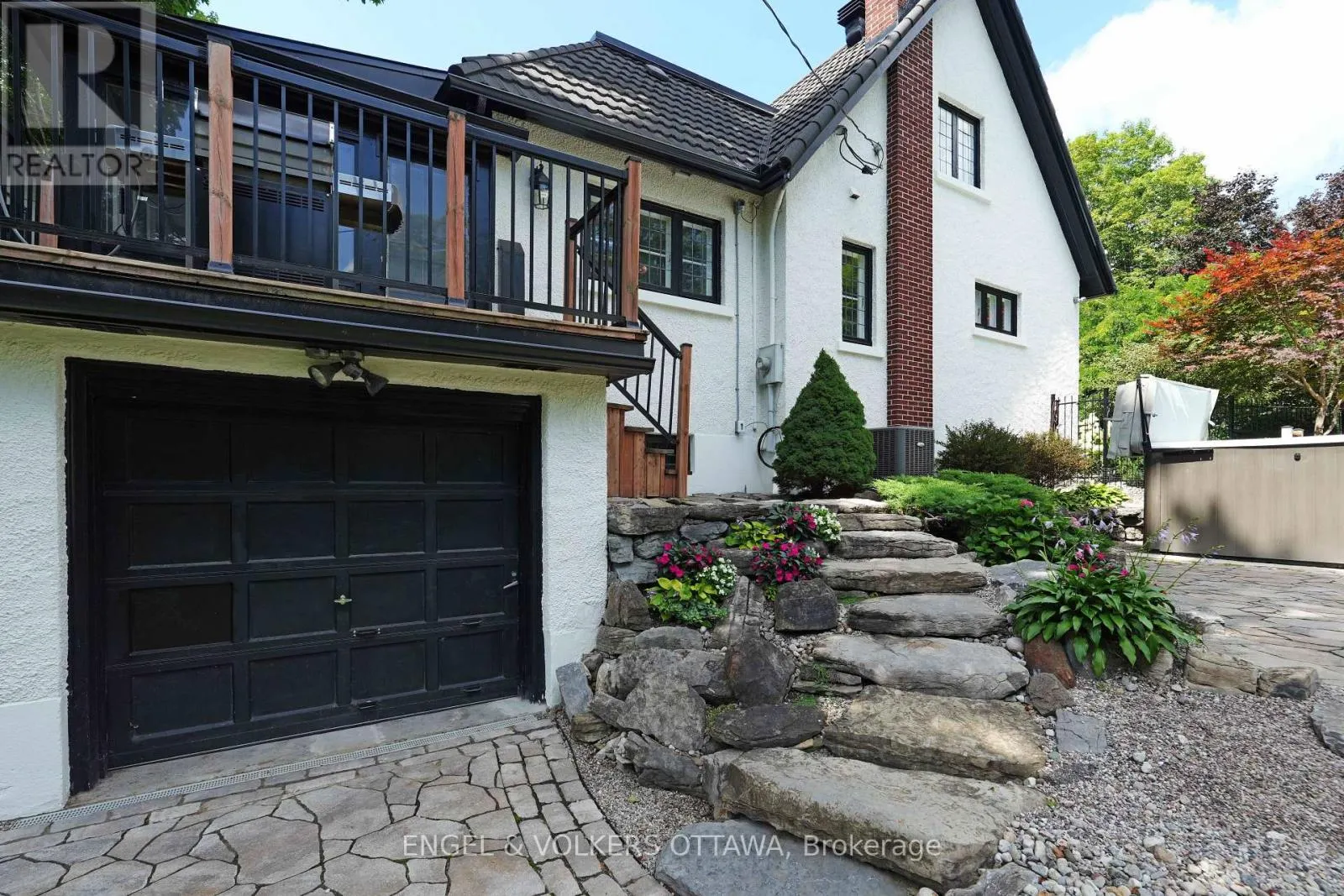 386 ASHBURY ROAD