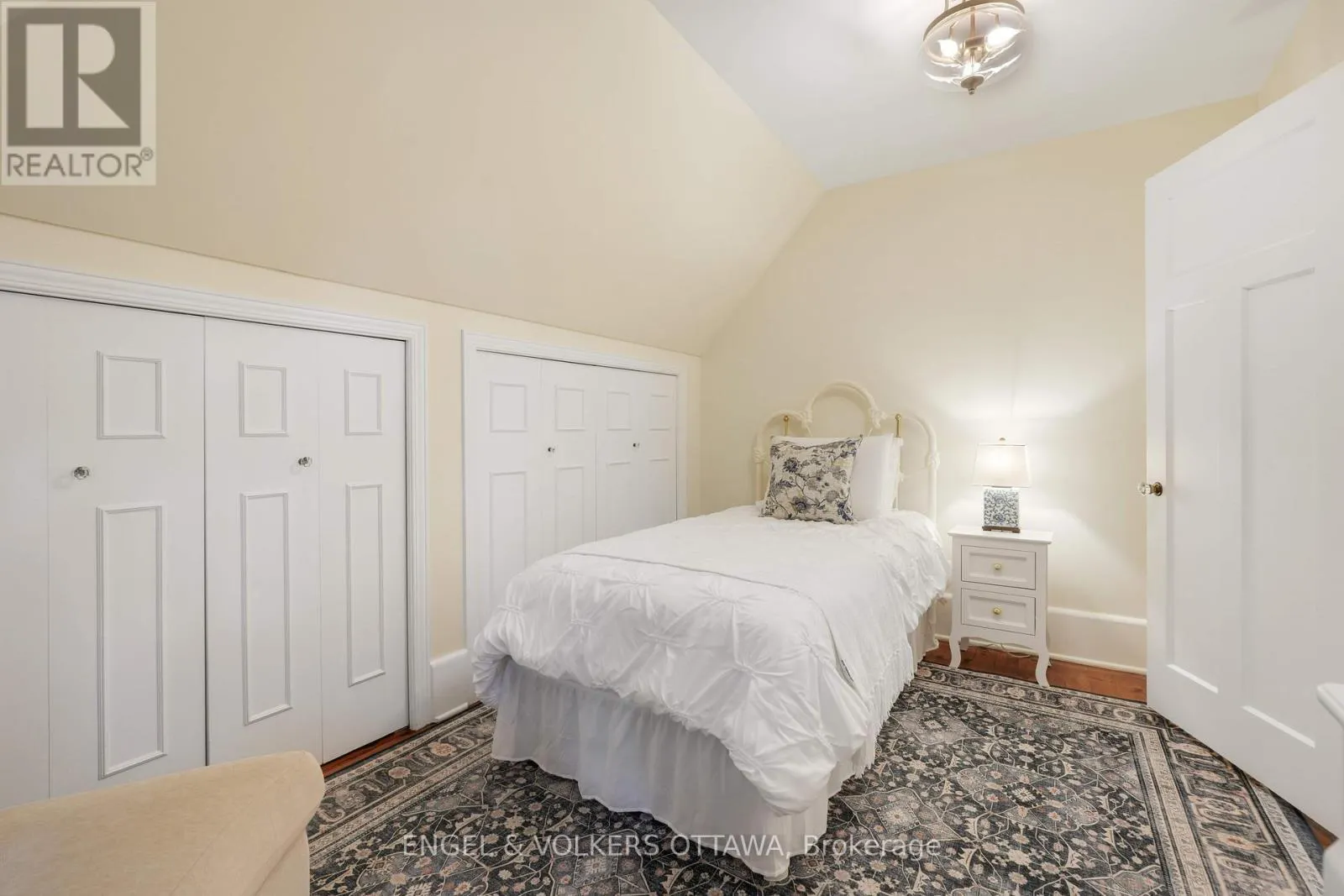 386 ASHBURY ROAD