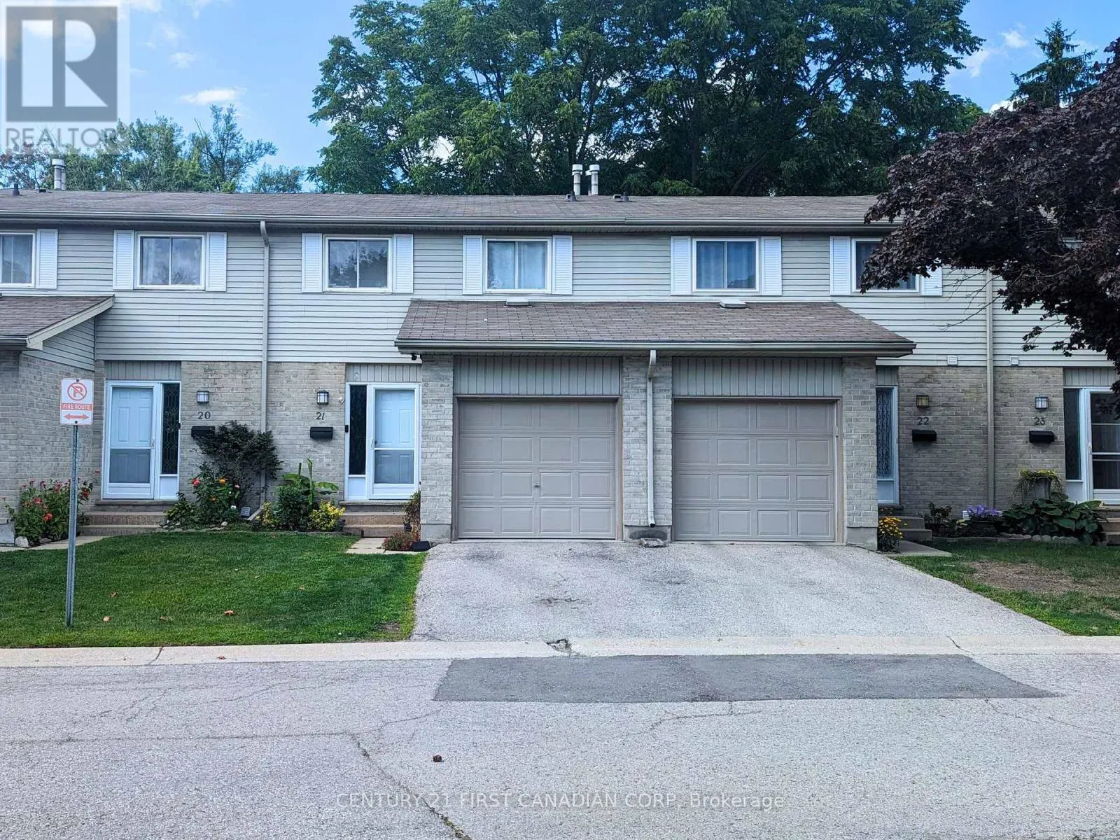 21 - 30 CLARENDON CRESCENT, #21