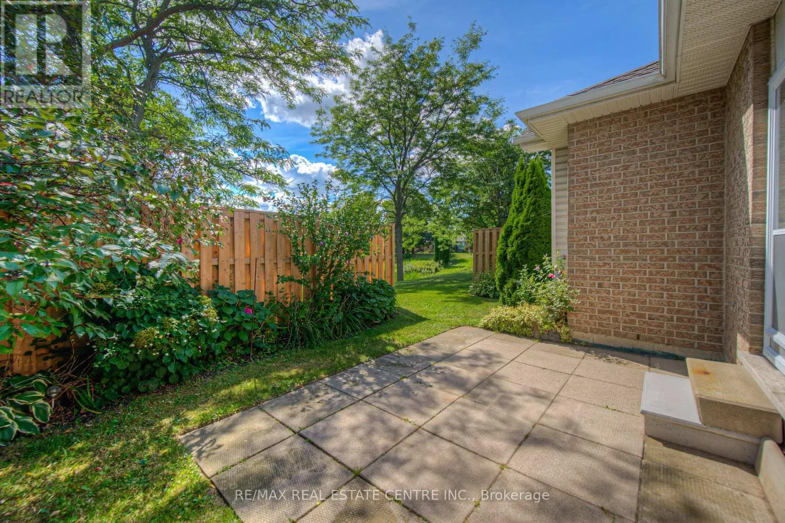 43 POSTOAKS DRIVE