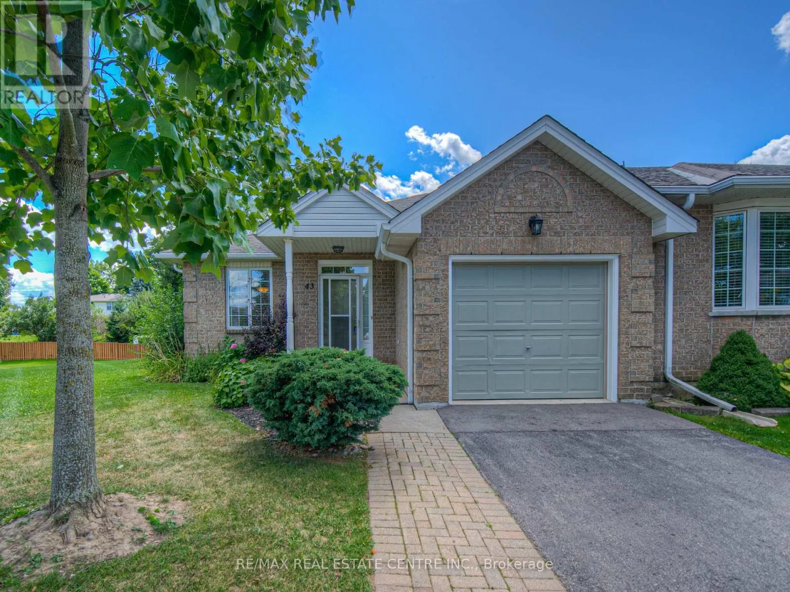 43 POSTOAKS DRIVE