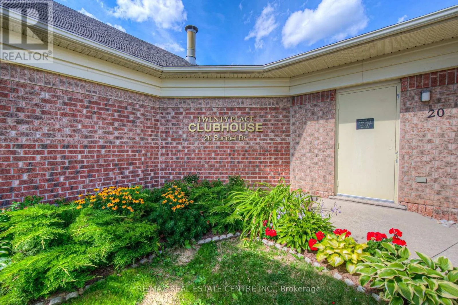 43 POSTOAKS DRIVE