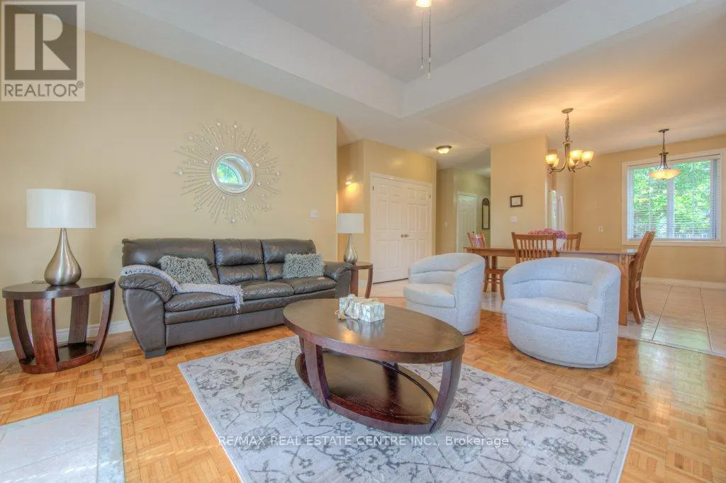 43 POSTOAKS DRIVE