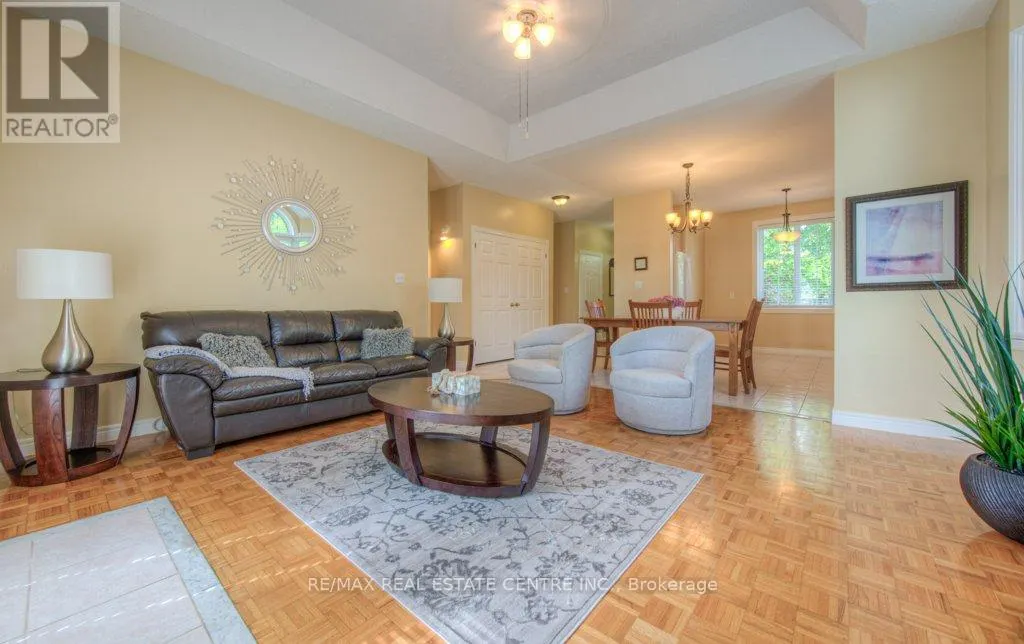 43 POSTOAKS DRIVE