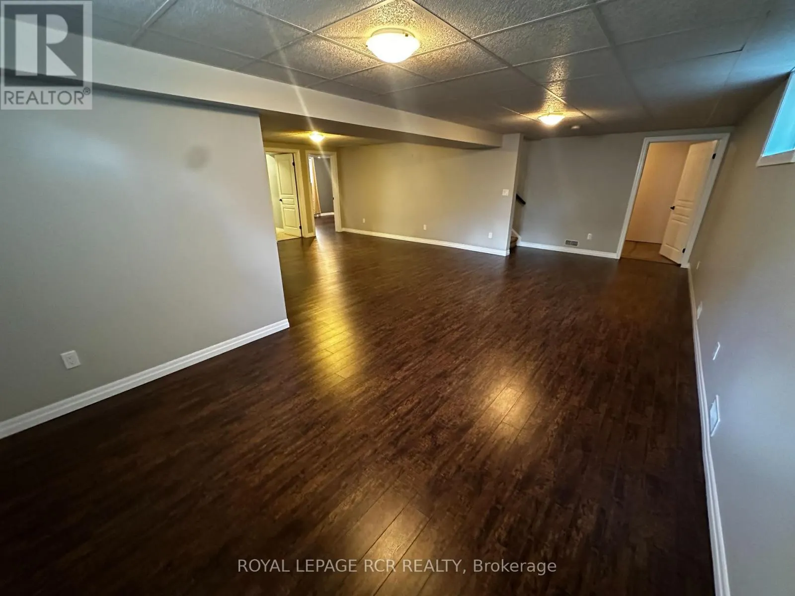184 RUBY'S CRESCENT E