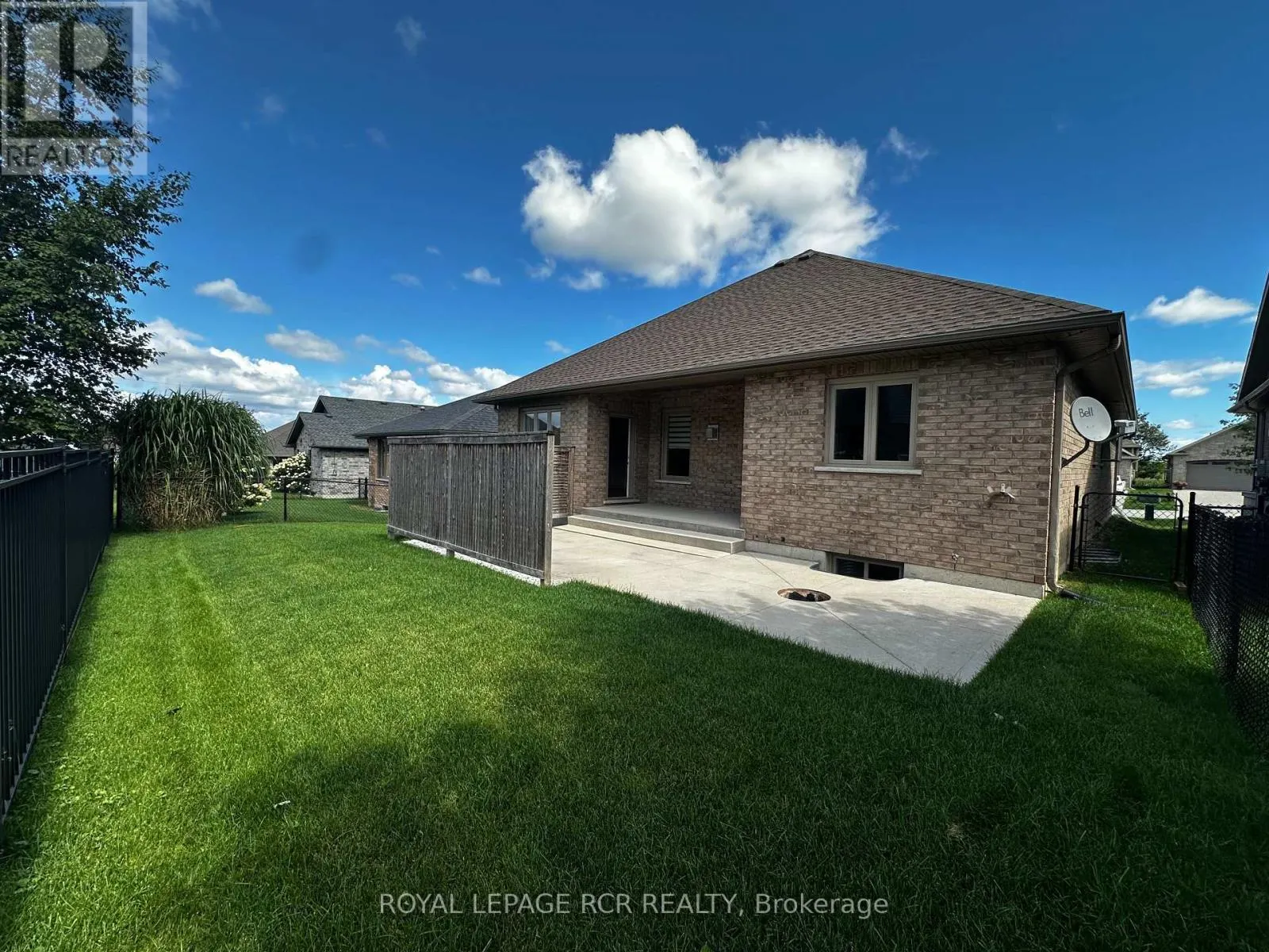 184 RUBY'S CRESCENT E