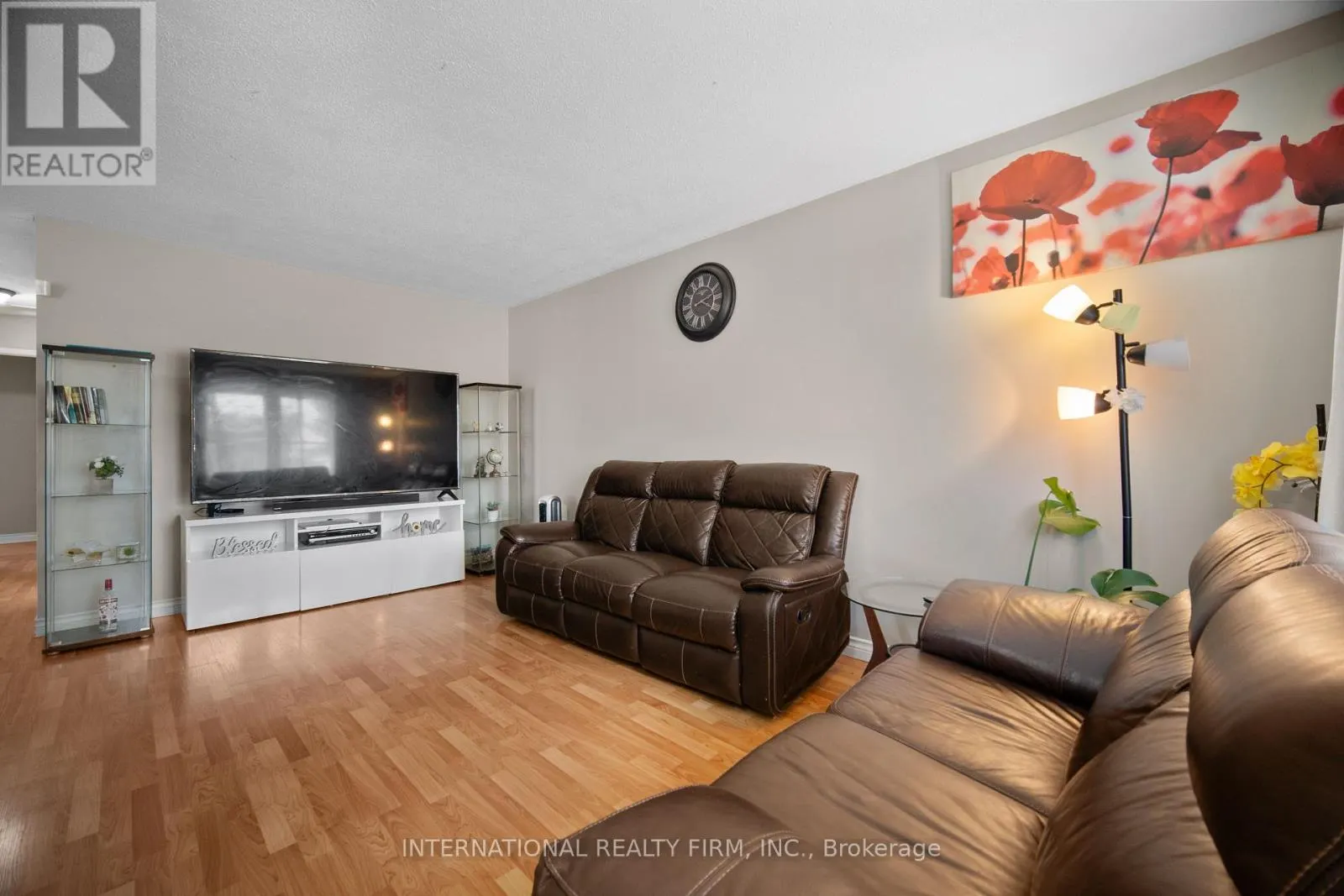 47 SPEIGHT CRESCENT