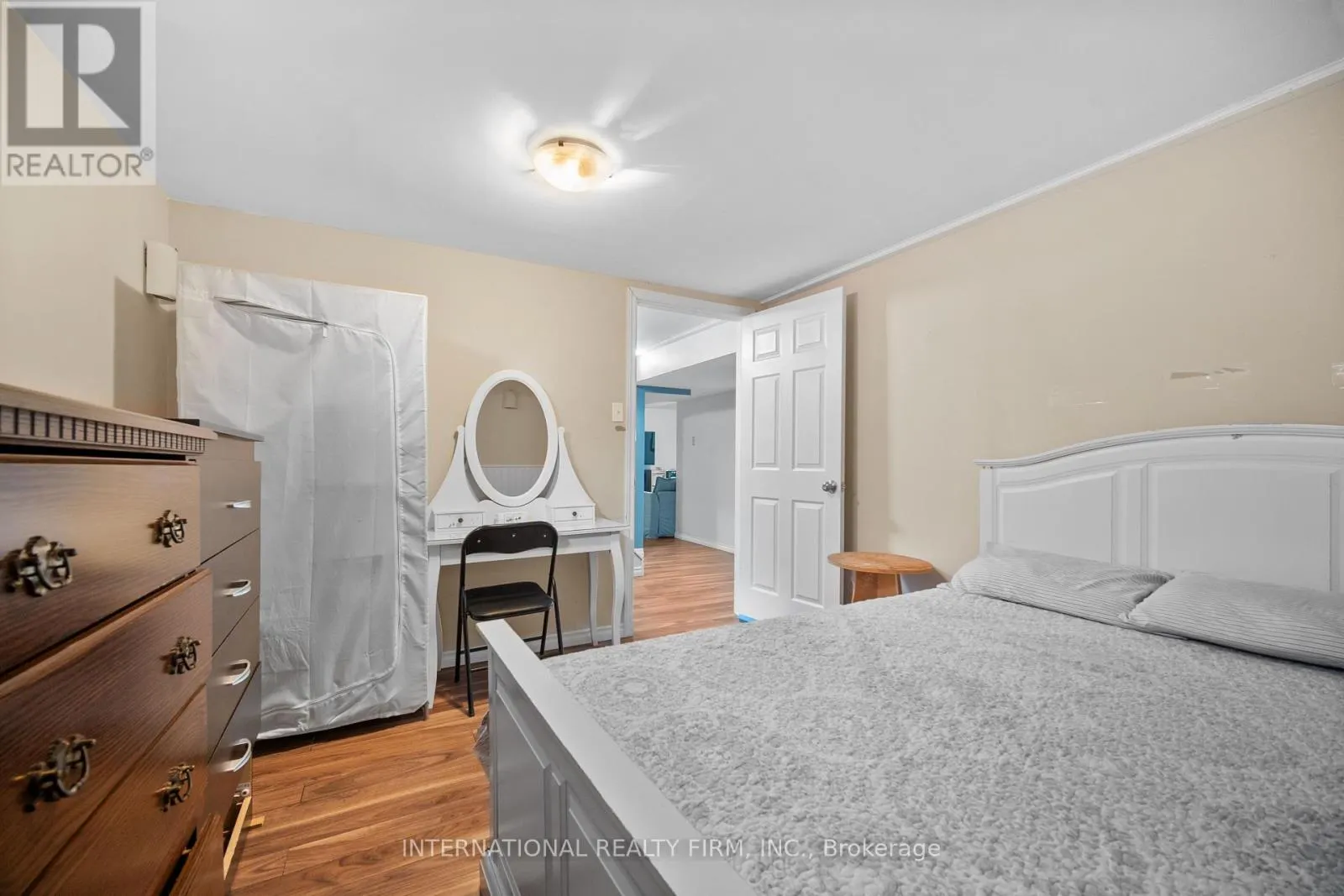 47 SPEIGHT CRESCENT