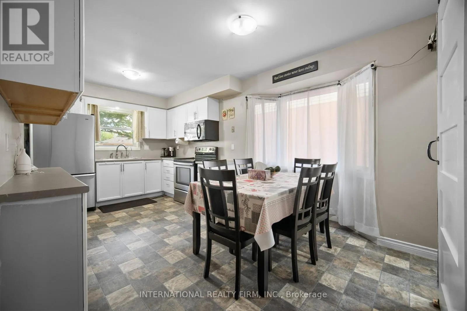 47 SPEIGHT CRESCENT