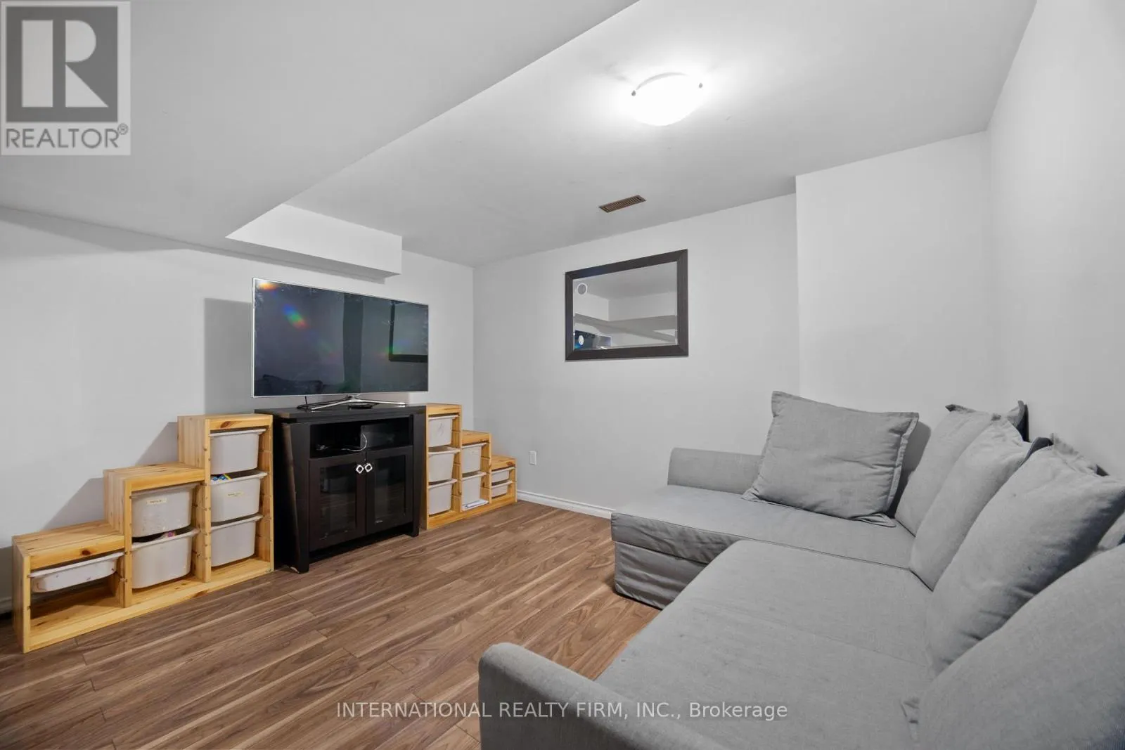 47 SPEIGHT CRESCENT