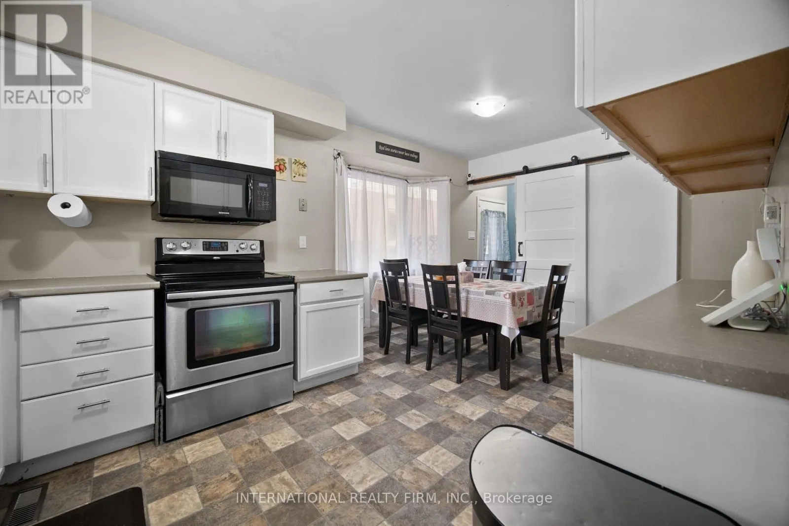 47 SPEIGHT CRESCENT