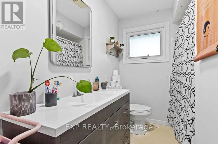 UPPER - 304 FIRST AVENUE