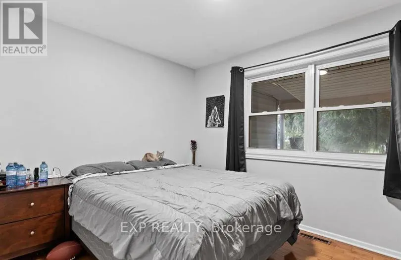 UPPER - 304 FIRST AVENUE