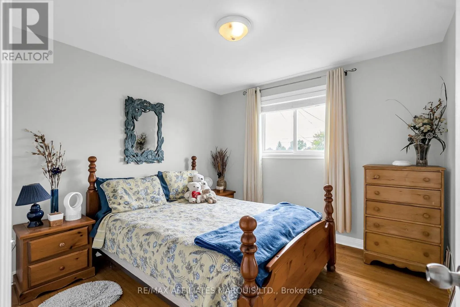 417 BEACH AVENUE