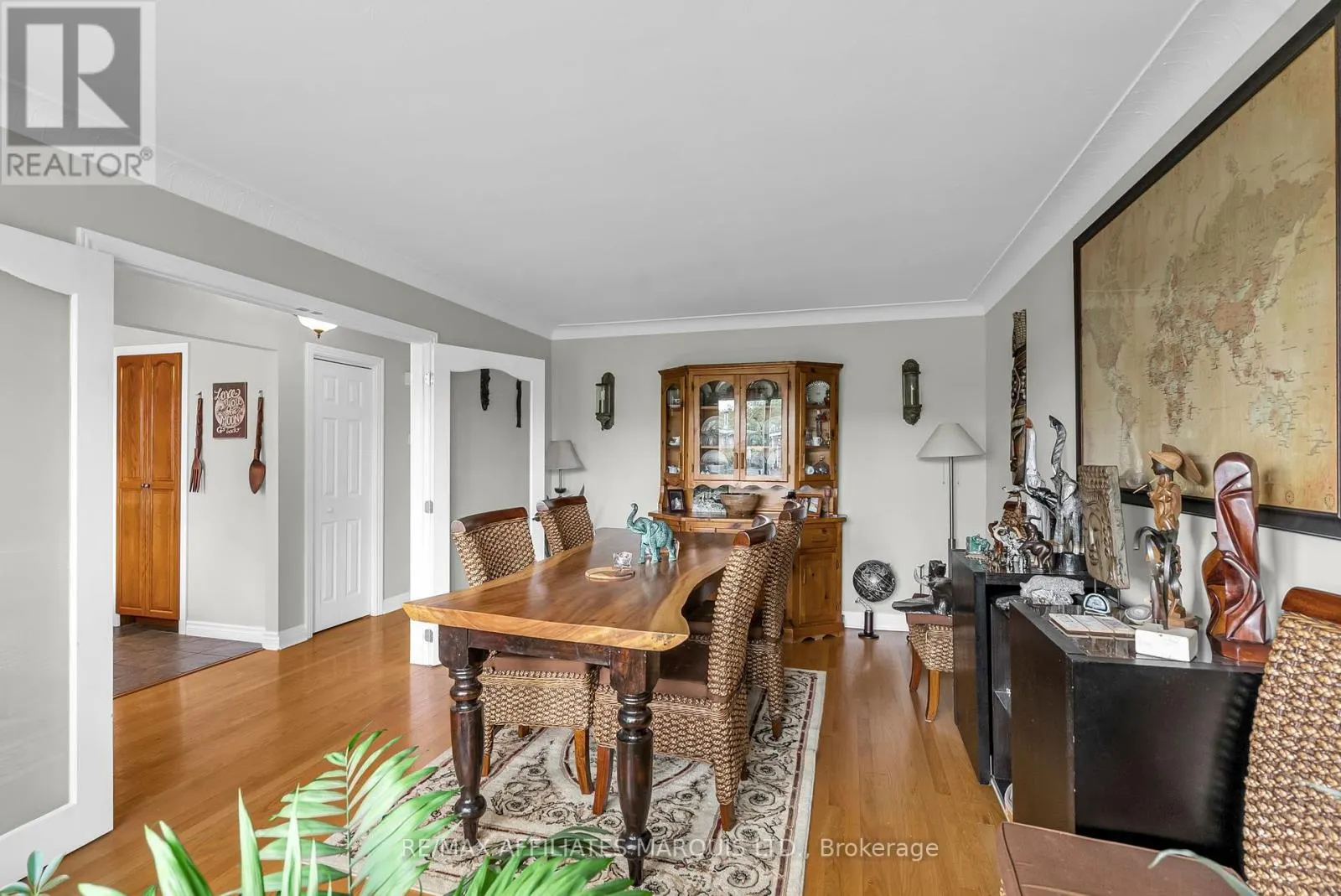 417 BEACH AVENUE