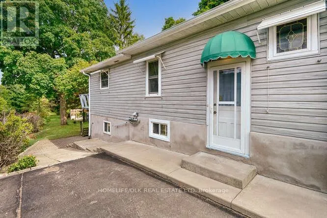 44 KEEFER STREET