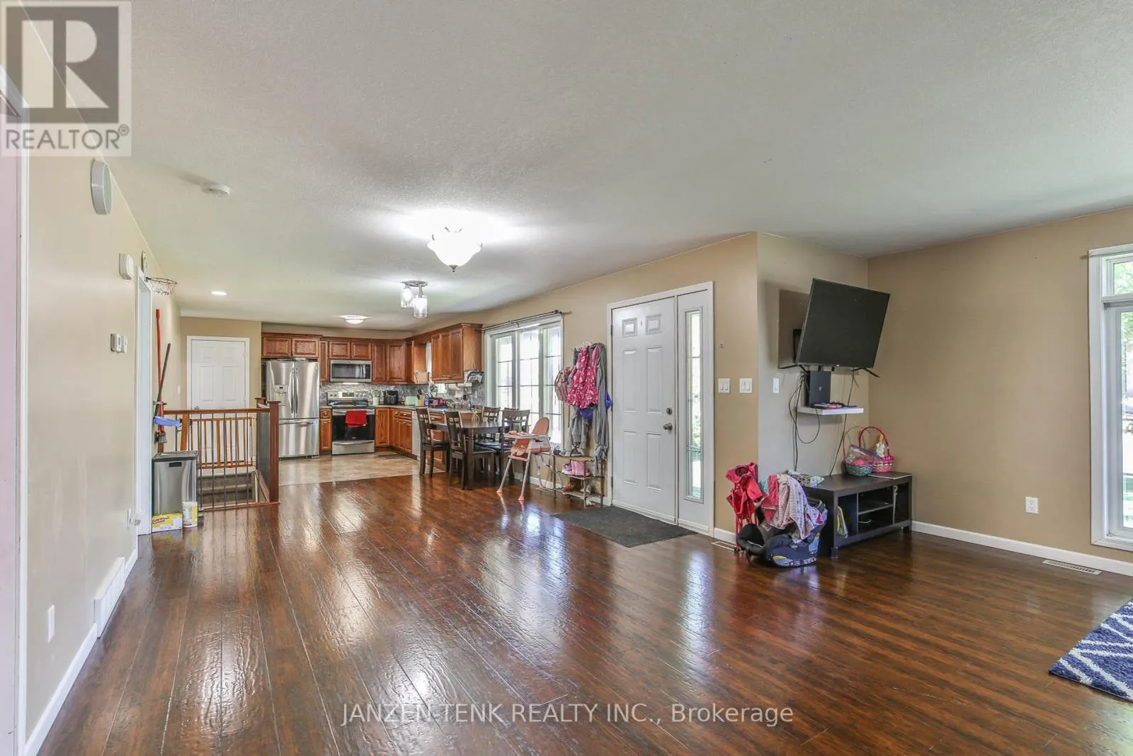 6770 PLANK ROAD