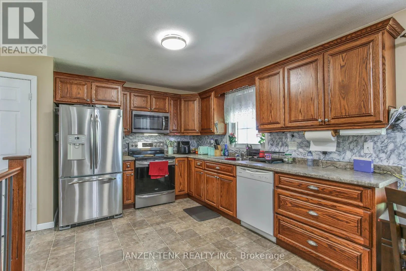 6770 PLANK ROAD