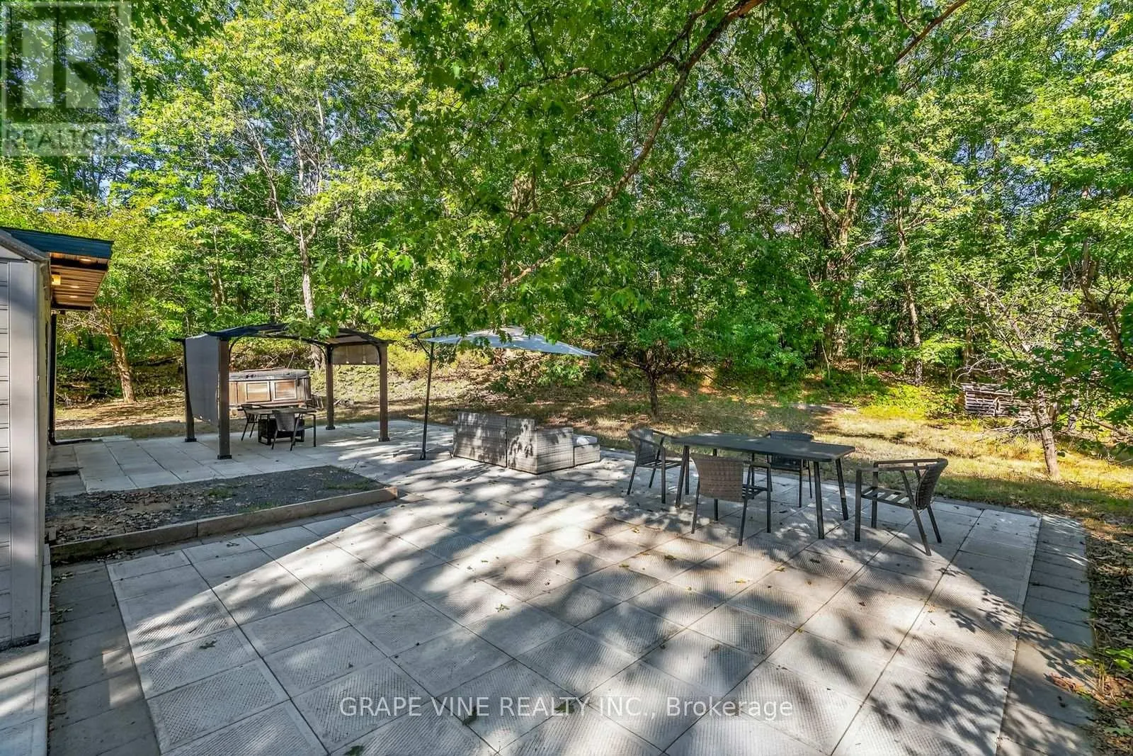 125 HUNTER CRESCENT