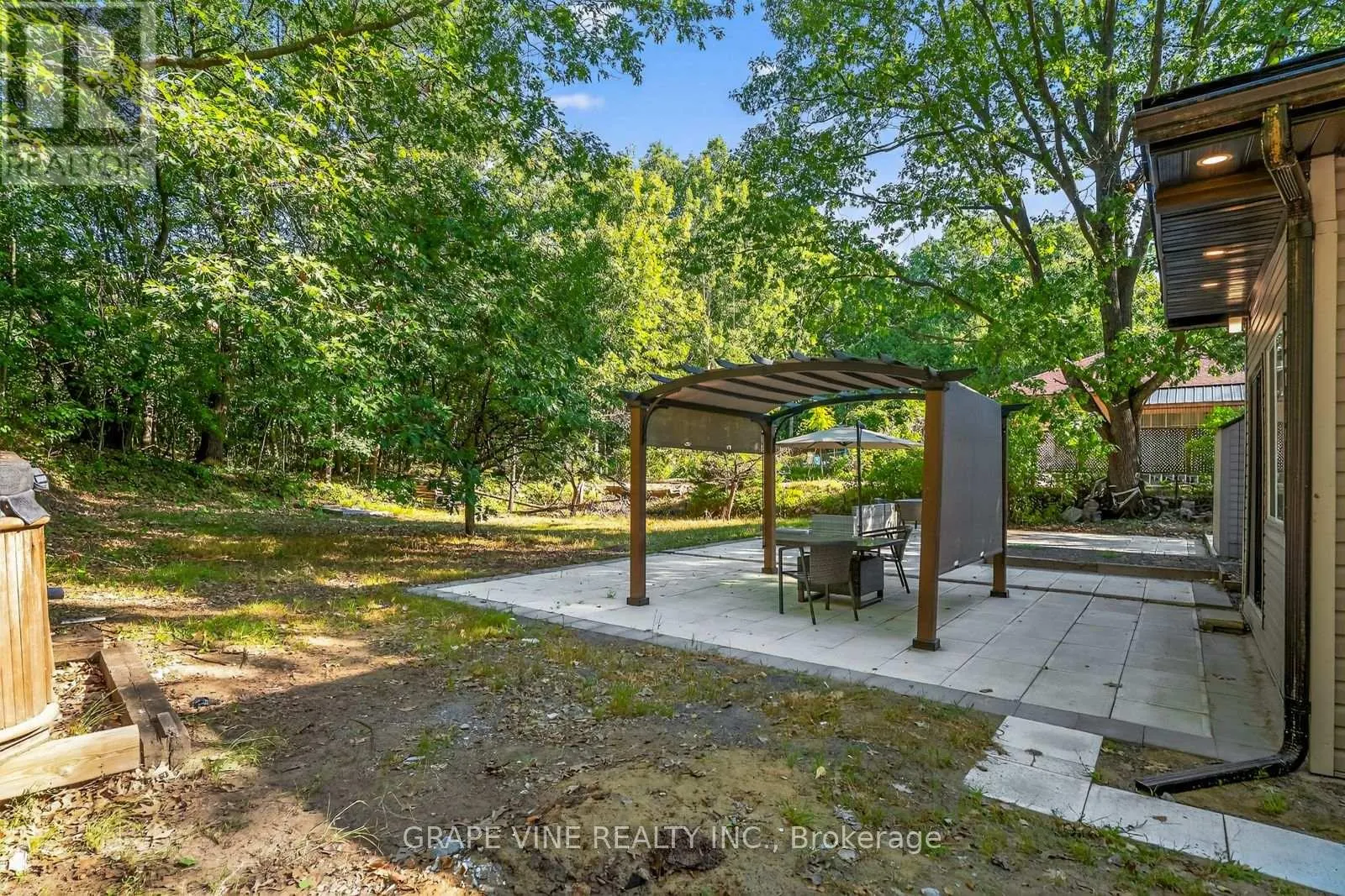 125 HUNTER CRESCENT