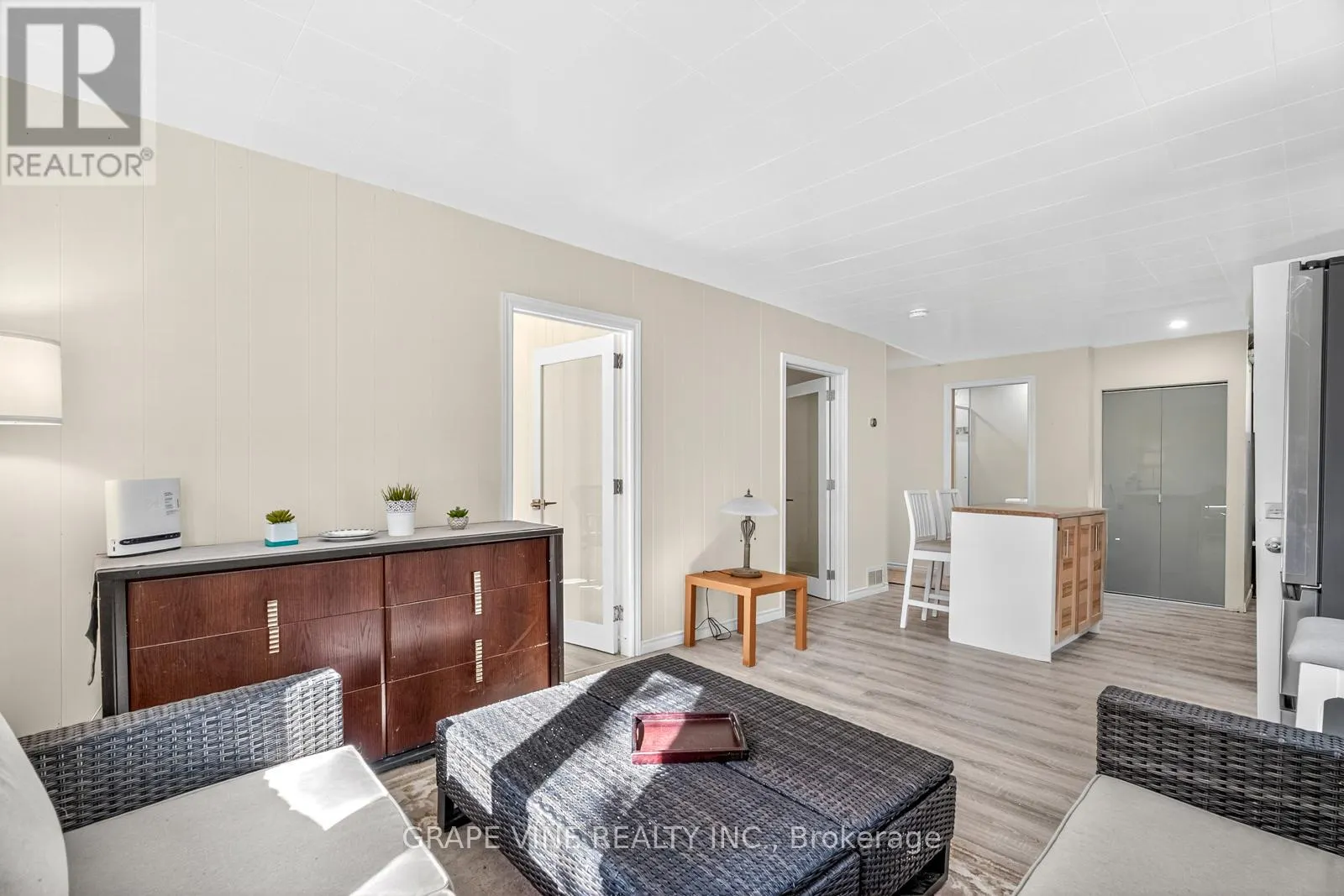 125 HUNTER CRESCENT