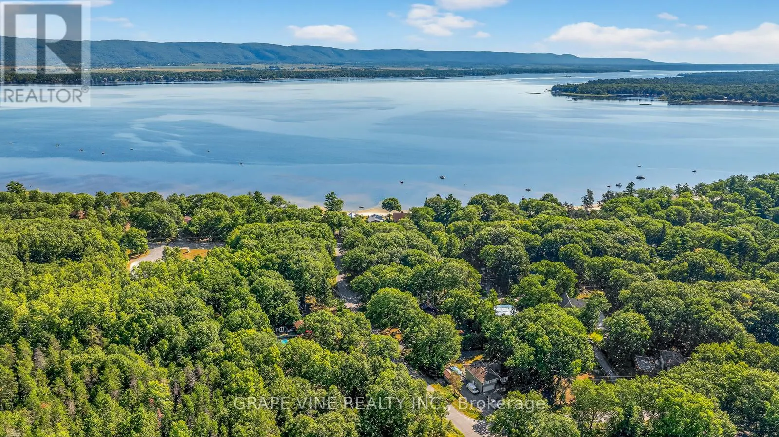 125 HUNTER CRESCENT