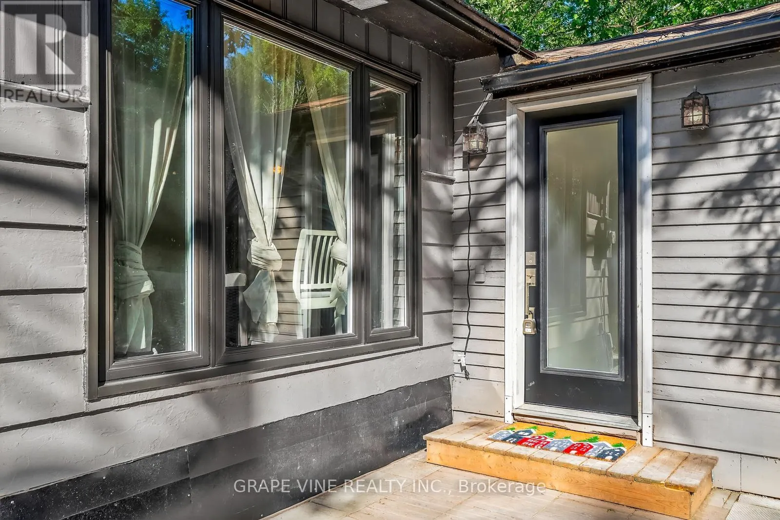 125 HUNTER CRESCENT