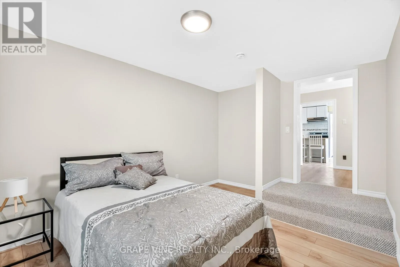 125 HUNTER CRESCENT