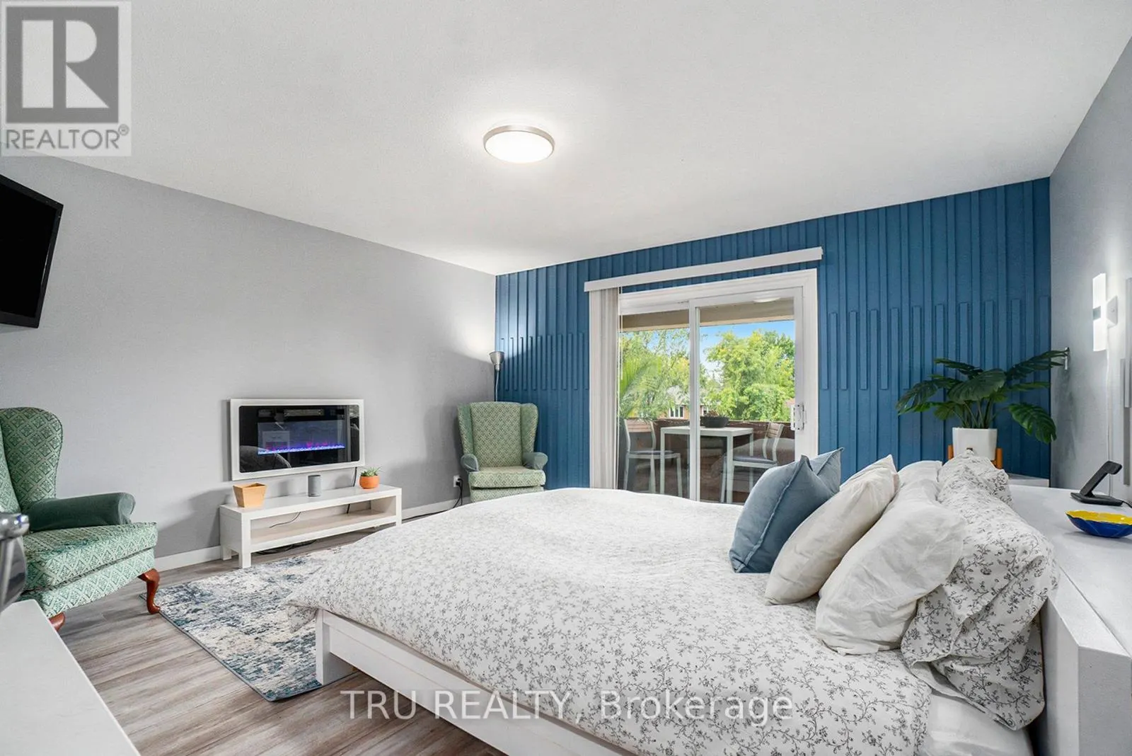 307 STRATAS COURT