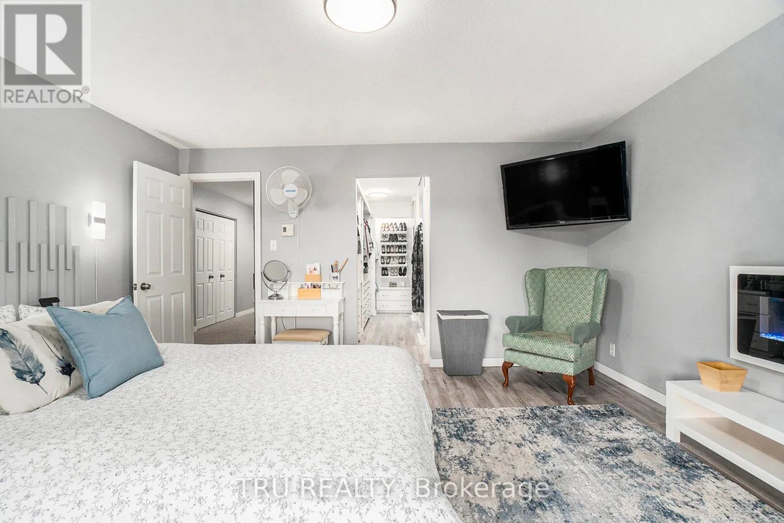 307 STRATAS COURT