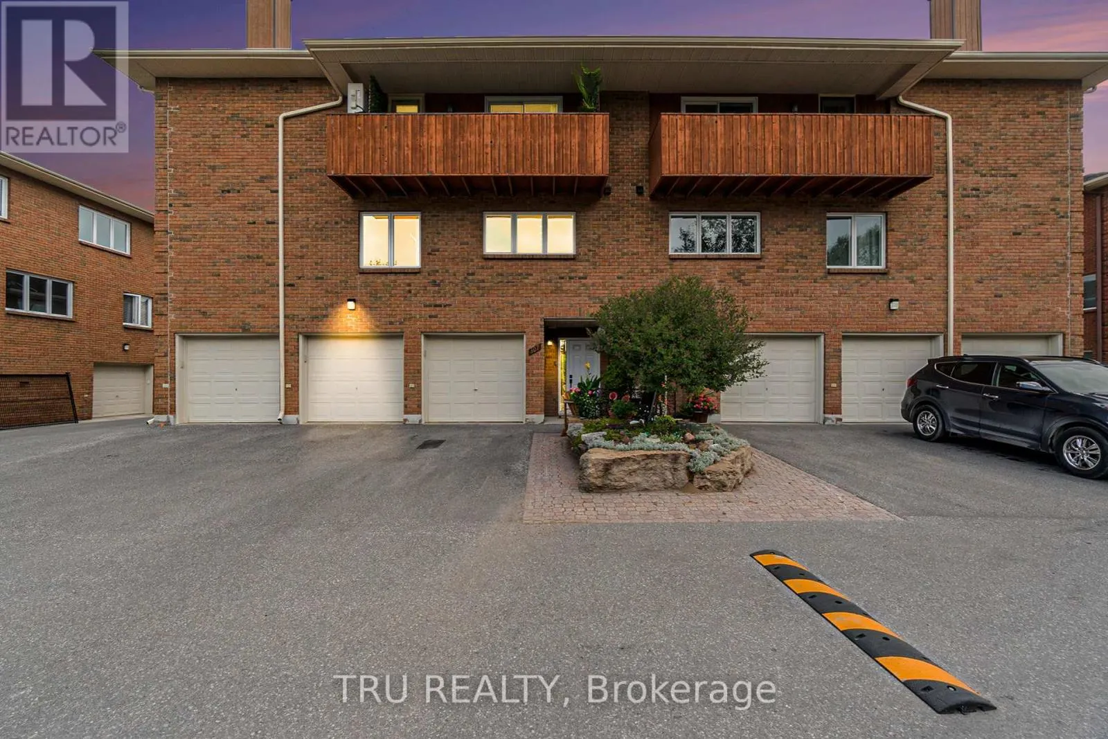307 STRATAS COURT