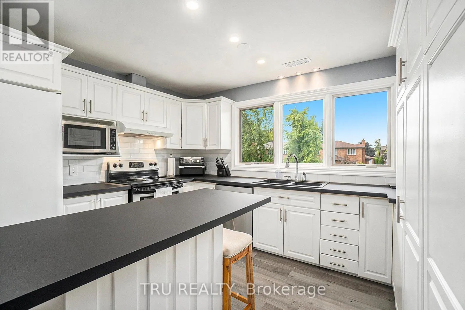 307 STRATAS COURT
