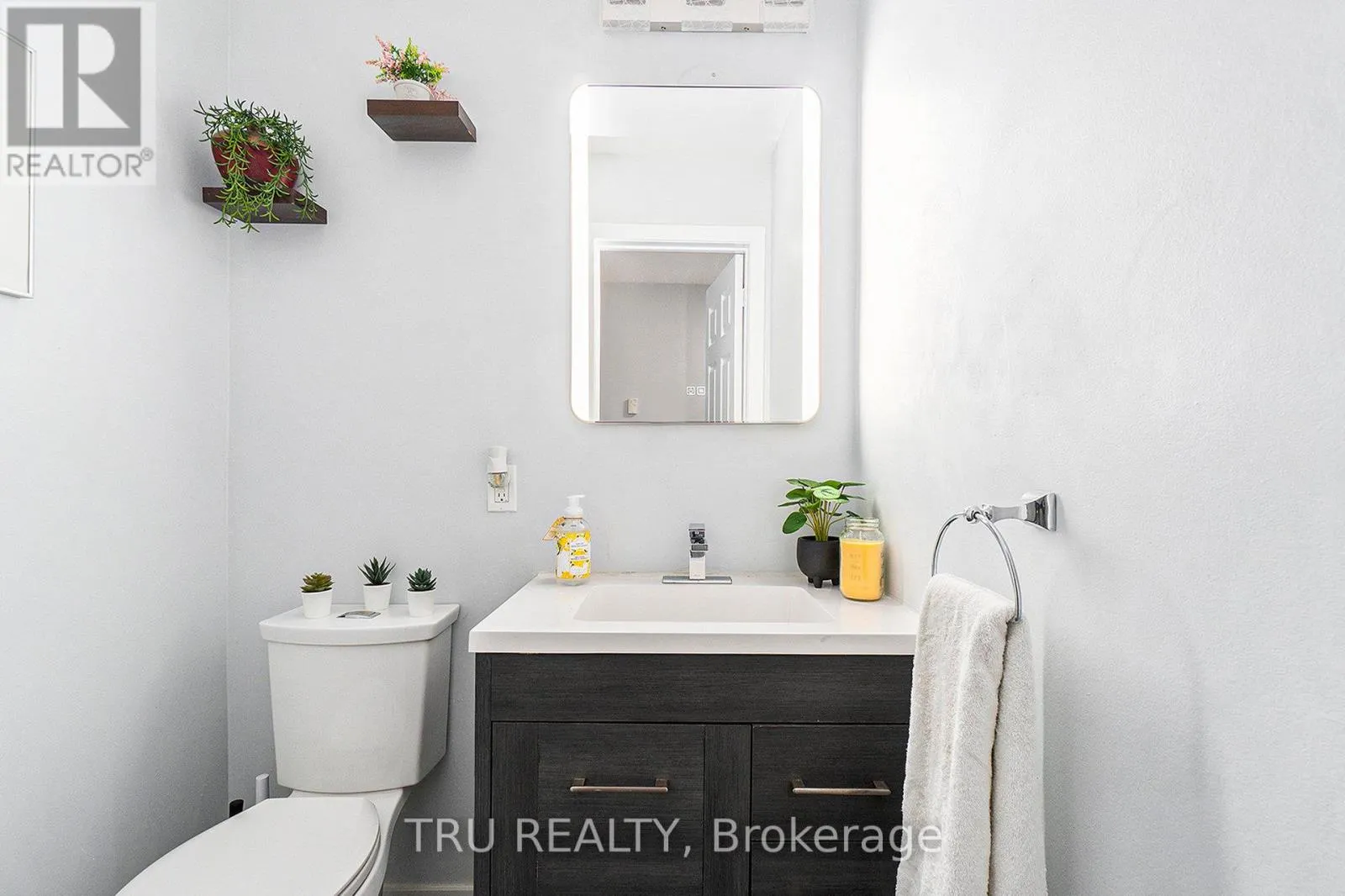 307 STRATAS COURT