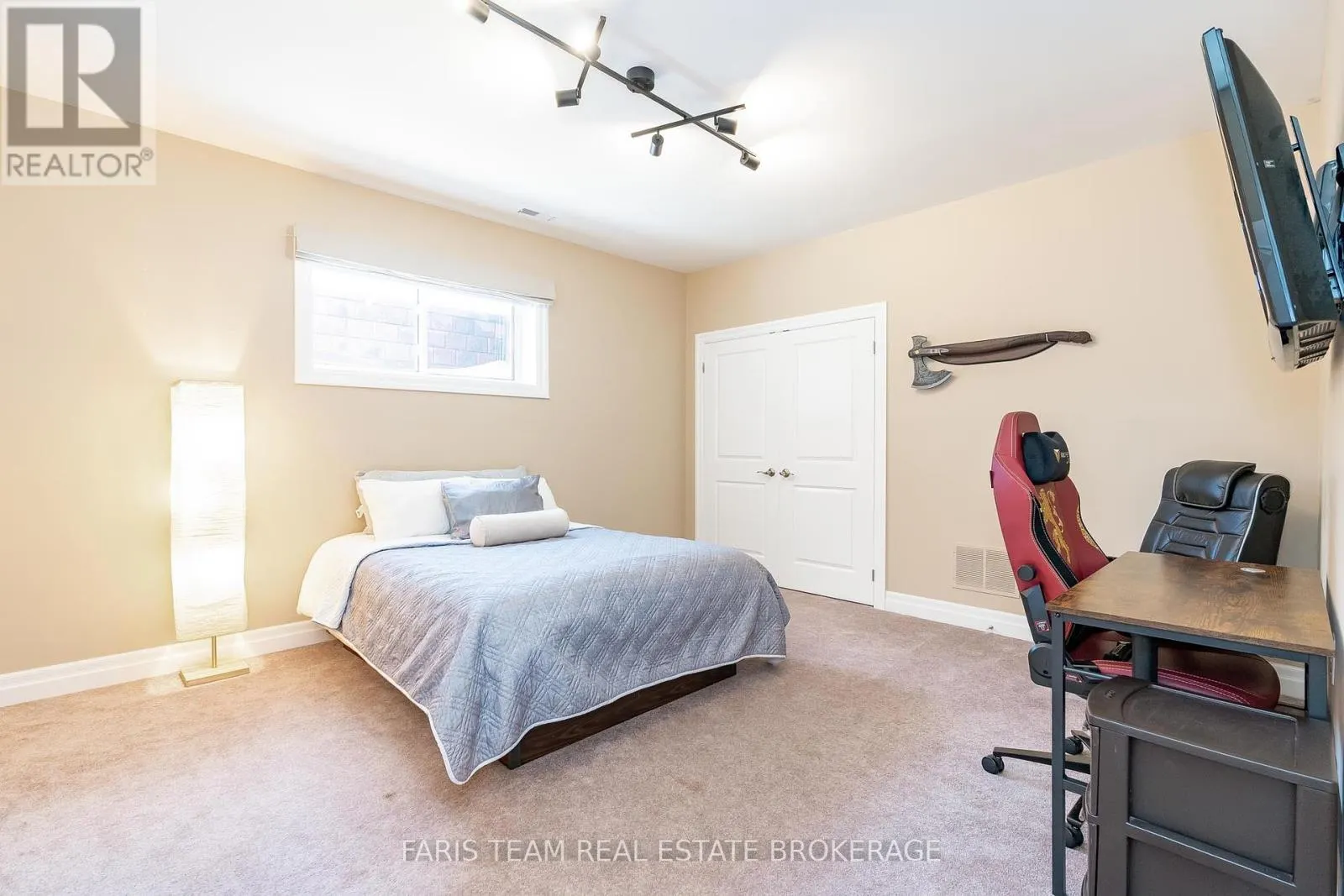 156 DEERFOOT TRAIL