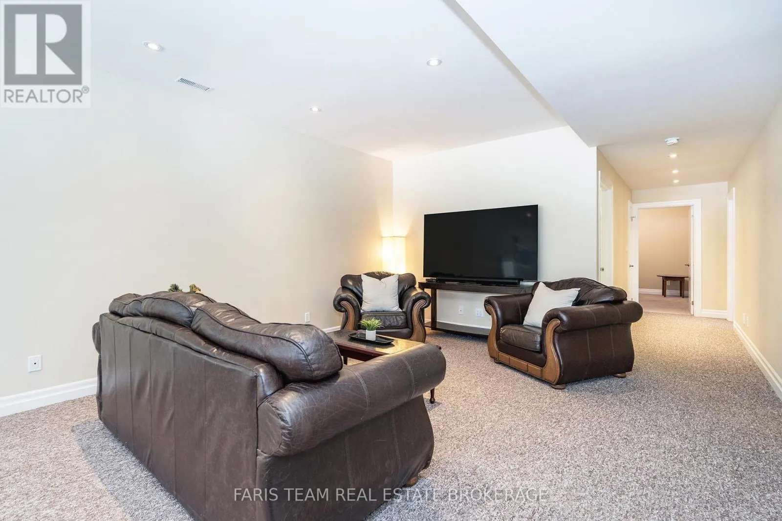 156 DEERFOOT TRAIL