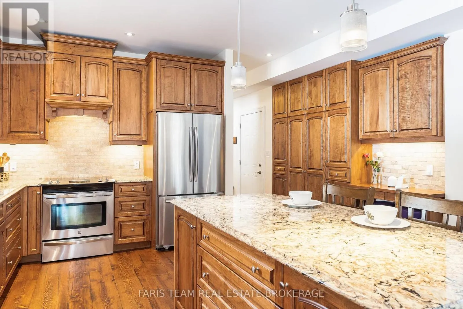 156 DEERFOOT TRAIL