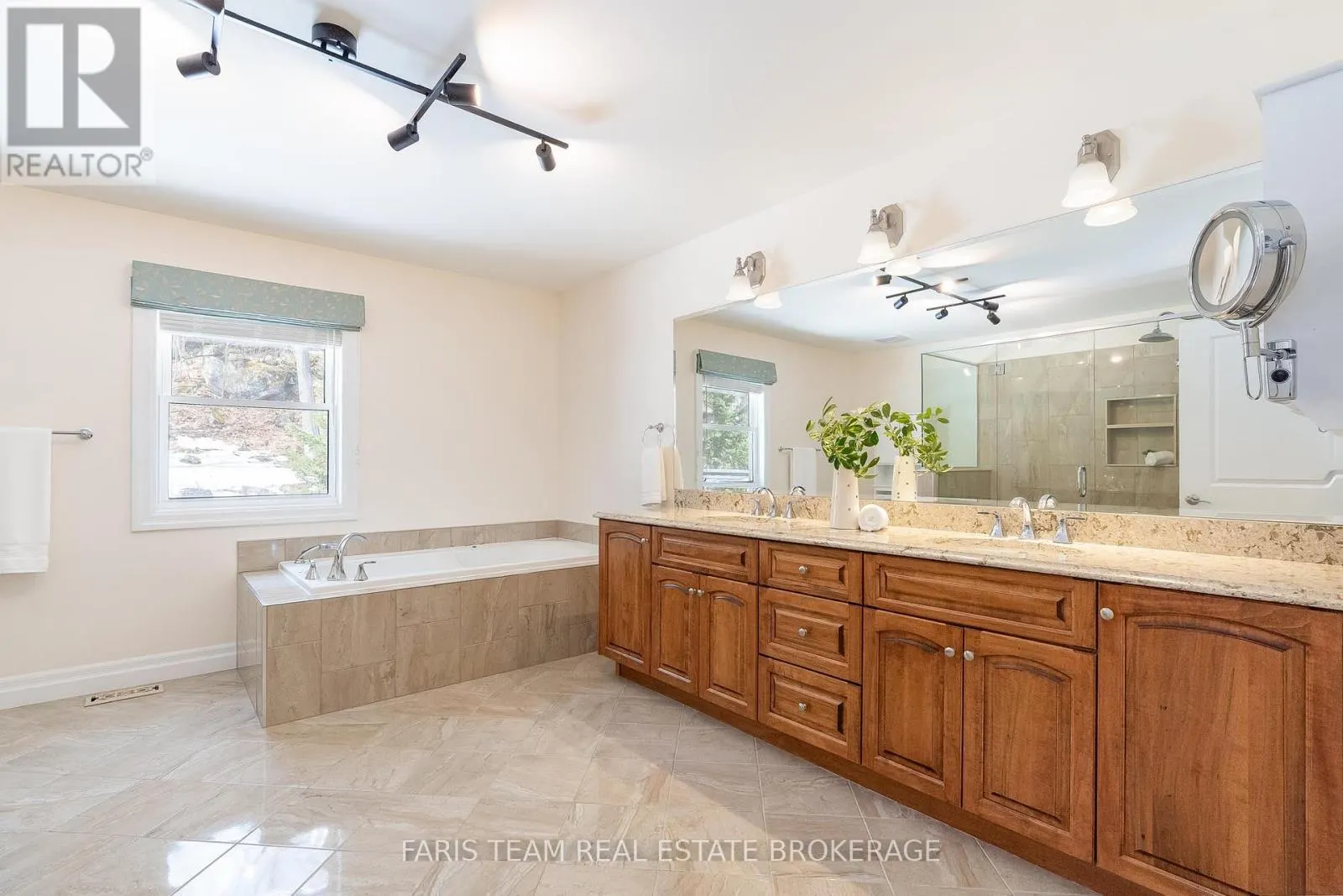 156 DEERFOOT TRAIL