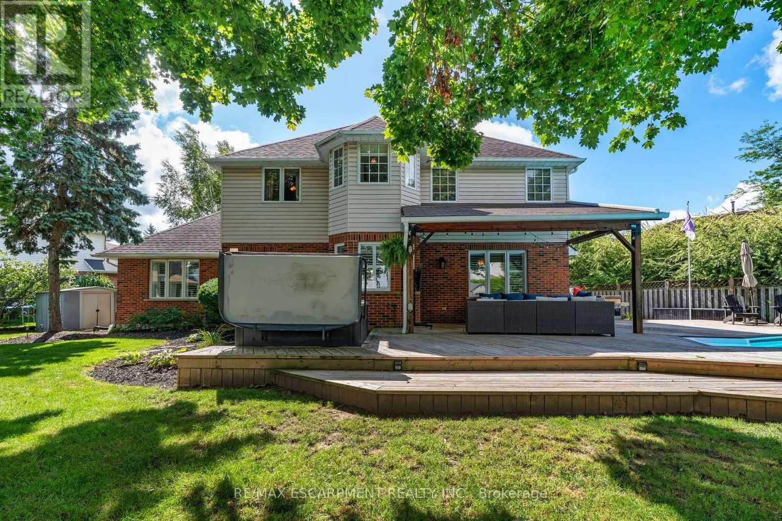 17 KINTYRE COURT
