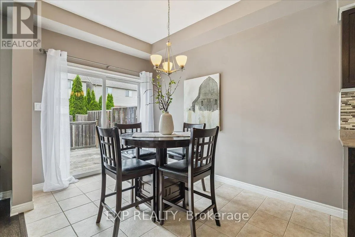 # 39 - 6 CHESTNUT DRIVE