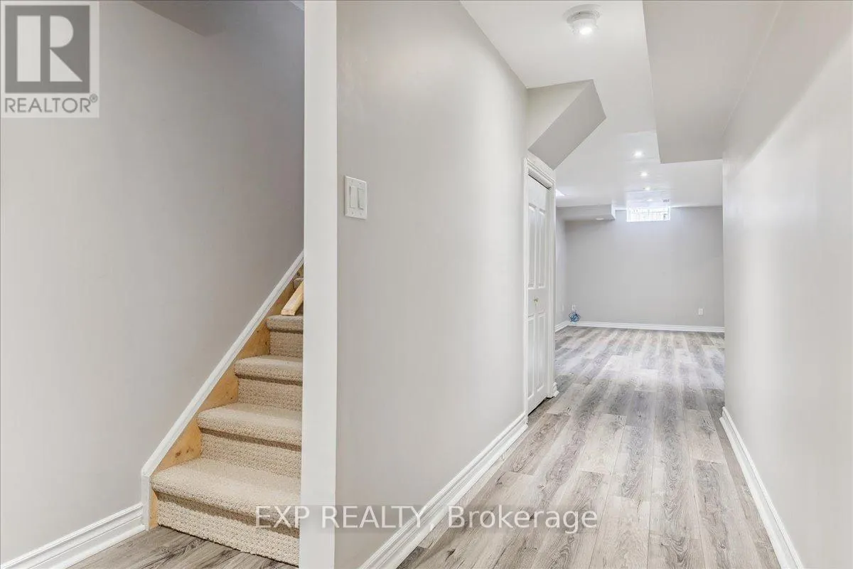 # 39 - 6 CHESTNUT DRIVE