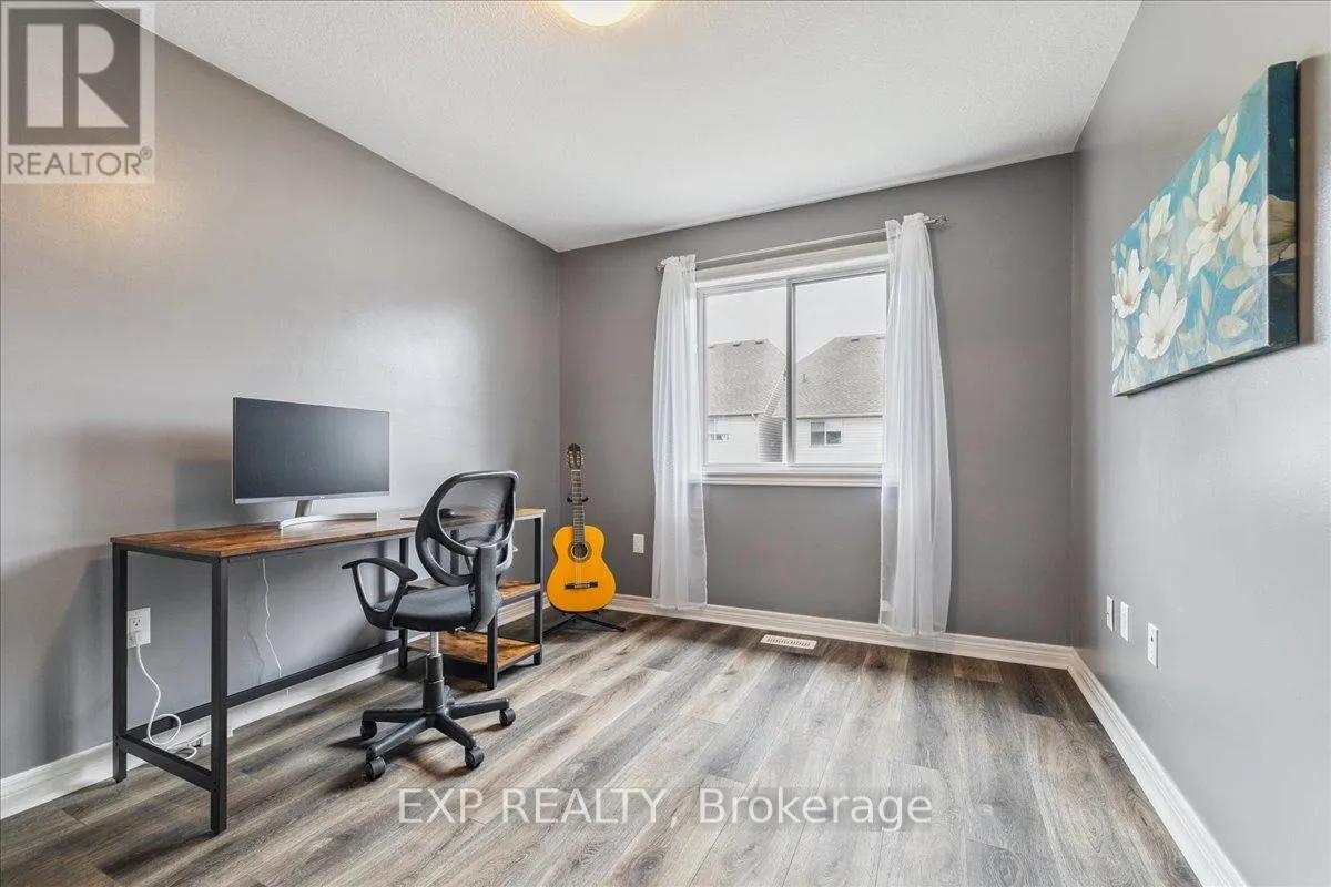 # 39 - 6 CHESTNUT DRIVE